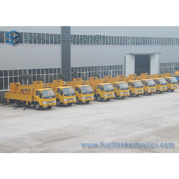 Aerial Working Platform Articulated Boom Lift Truck With Insulation