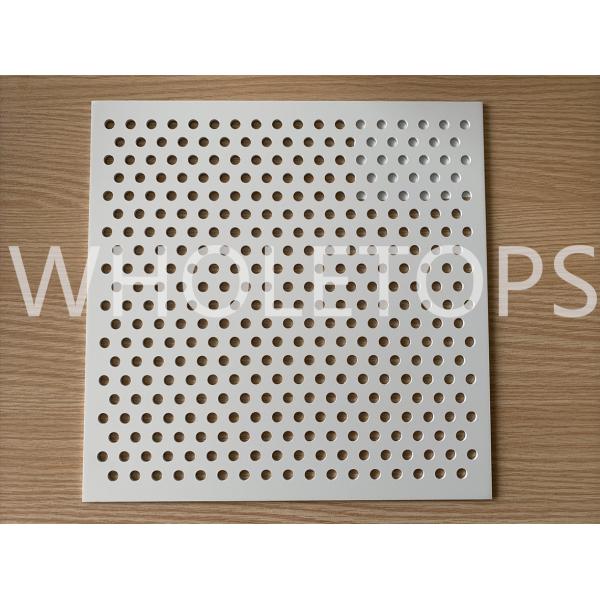 Buy Regualr Stagger Punching Holes Decorative Aluminum Sheet Fire Resistance at wholesale prices