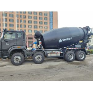 HOWO Mixer Truck 12CBM 380HP H77L Cabin Black