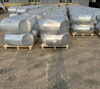 1.5D Welded Black Painting Carbon Steel Pipe Elbow Pure Seamless Fittings In