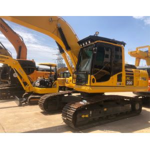 Japan Used Komatsu PC200 Hydraulic Crawler Excavator with Excellent and 195kw