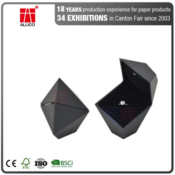 ISO Matt Lamination Black Cardboard Jewelry Boxes For Engagement Ring
