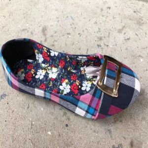 Ladies Plaid Shoes