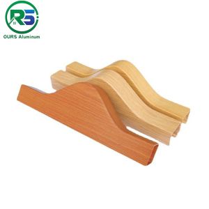 Environmental Friendly Linear Suspended Metal Ceiling 0.9mm White Aluminum