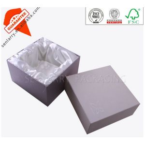 handmade top and bottom silk lined cosmetic paper packaging box