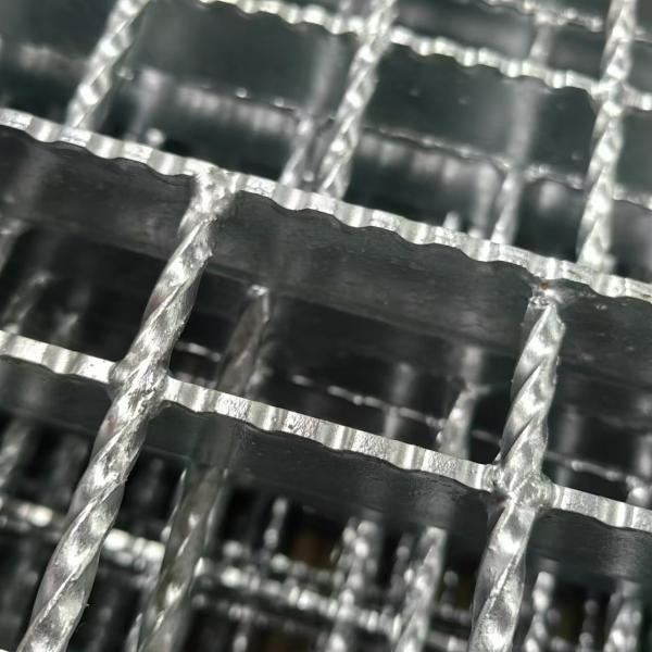 YB/T4001.1-2007 Welded Hot Galvanized Steel Grating With 30mm Pitch