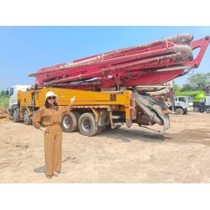 14150*2500*3950 Feeding Height 1400mm Used Concrete Pump Truck Putzmeister 42m