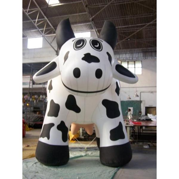 Buy giant custom helium cow balloon at wholesale prices
