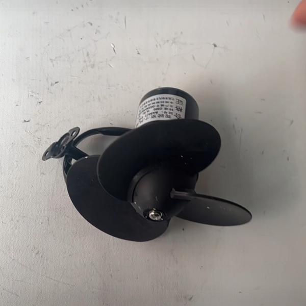 Buy 5-Inch BA8027 Silicone Blade Truck Bus Cabin Fan 24V at wholesale prices