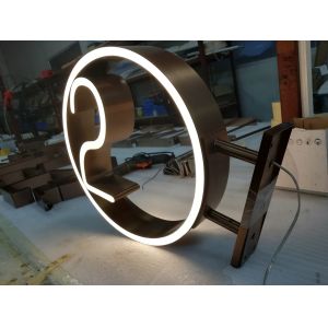 IP65 Office Wayfinding Signage , Wall Mounted Hospital Directional Signs