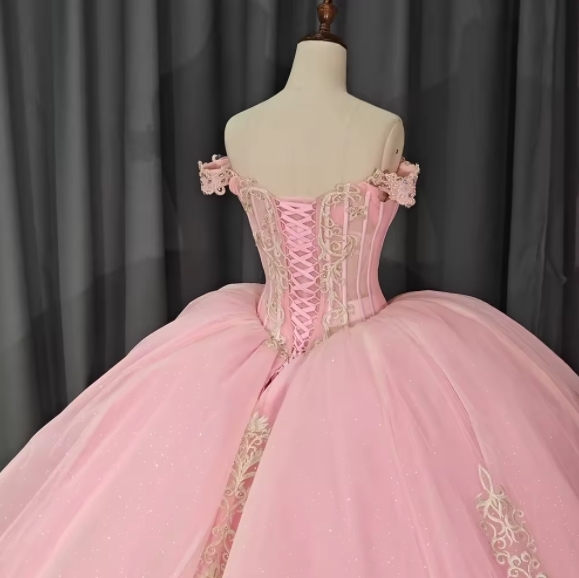 Beautiful Sweetheart Neck Off-the-shoulder Beaded Appliqued Ball Gown Party Girl 12 Years Pink Organza Quinceanera Dress