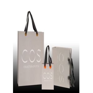 Gift bag with high quality material & luxury printing