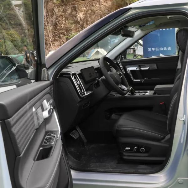 2023 2024 Chery Explore 06 SUV Gasoline Car with 1.6T/197hp/L4 Motor Power and Front Tire Specification 235/60 R18