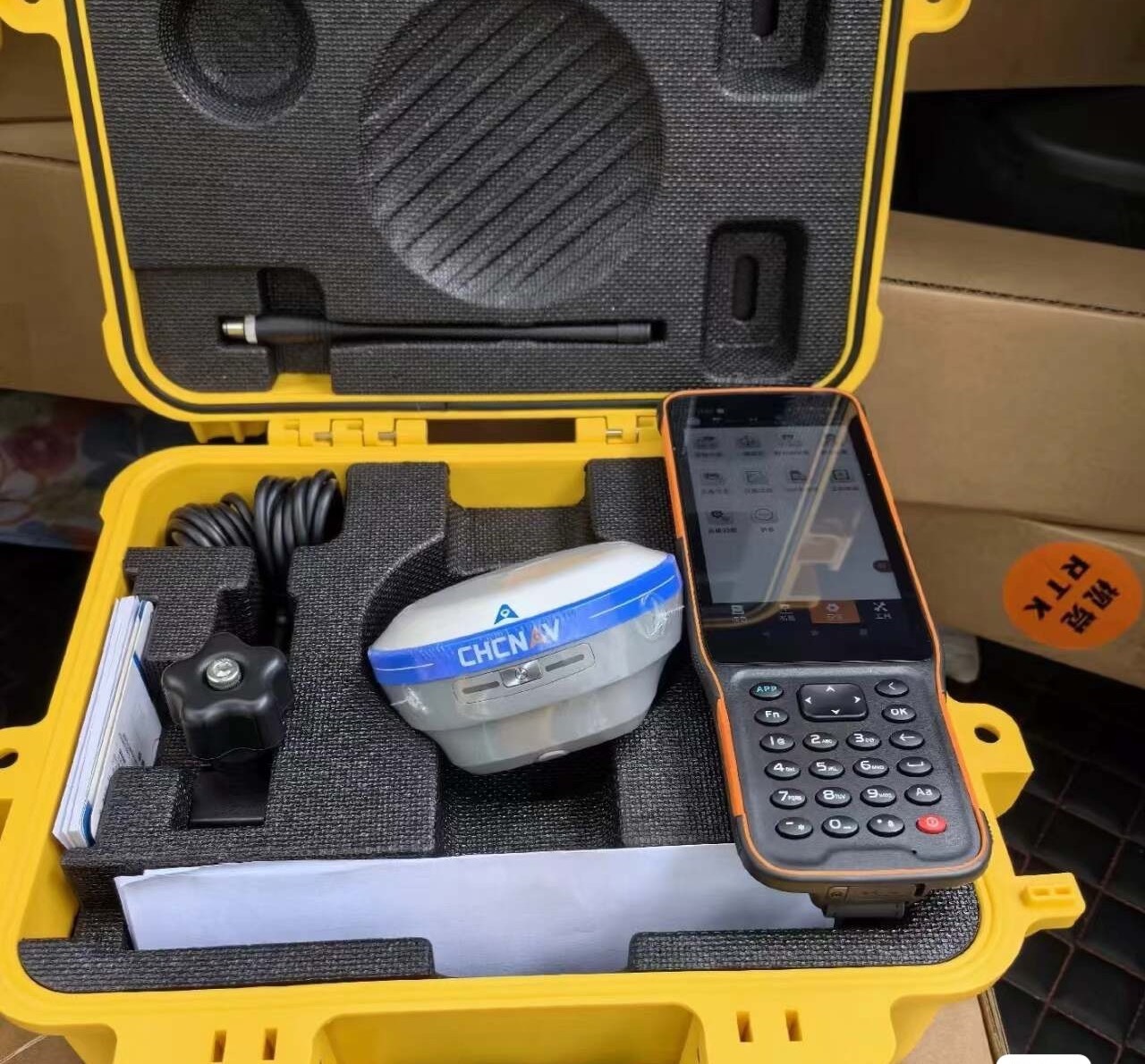 CHCNAV I76/X13 GNSS receiver 226 GNSS Channels RTK GNSS Receiver for High