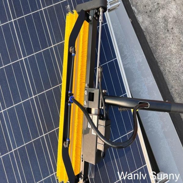Manual Rotating Solar Panel Cleaning Brush with Retractable Pole and Extended