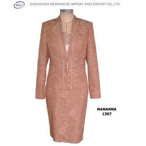 pictures of women wearing suits