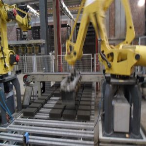 Brick Plant Automatic Robot System With Stacking Grippers Yellow