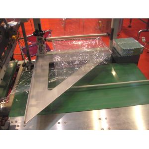 Environmental Shrink Film Automated Packaging Machine With Touch Screen