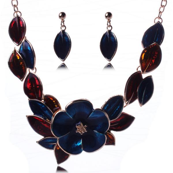 European and American big fashion temperament wild flowers drip Necklace