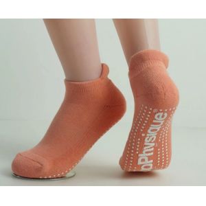 Fashion Green Cotton Blend Yoga Grip Socks For Adult Casual Type Yoga Socks