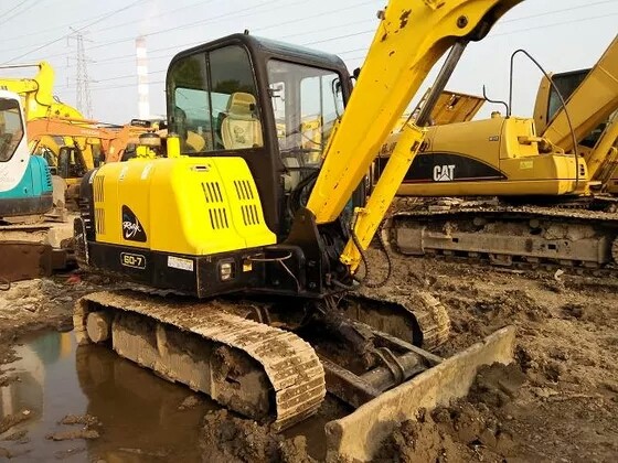 Buy USED HYUNDAI Mini Excavator 60-7 FOR SALE at wholesale prices