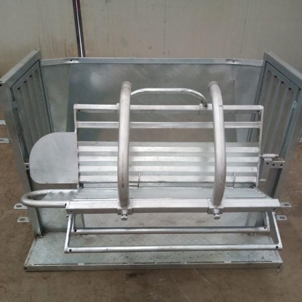 Buy Smooth Galvanized Sheep Treatment Turnover Crush Catcher For Vet at wholesale prices