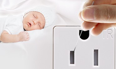 15A USB Wall Outlet with 5.0A Fast Charging, Tamper Resistant Design and IntelliChip Technology