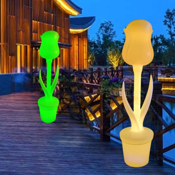 Outdoor Waterproof Plastic Standing Tulip Flower Floor Lamp 50000 Hours Lifespan