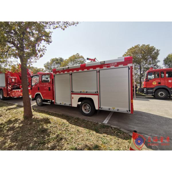 10KG Light Water Tanker Fire Fighting Vehicle With Piston Vacuum Pump 3500 Liters