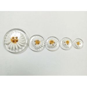 2021 Hot Wholesale 4 Holes Daisy Plastic Resin Button Transparent Chrysanthemum