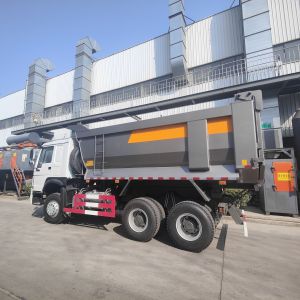 China Tipper Dump Truck SINOTRUK HOWO 25t 336HP 6X4 LHD 10 - 25CBM ZZ3257N3647A on sale