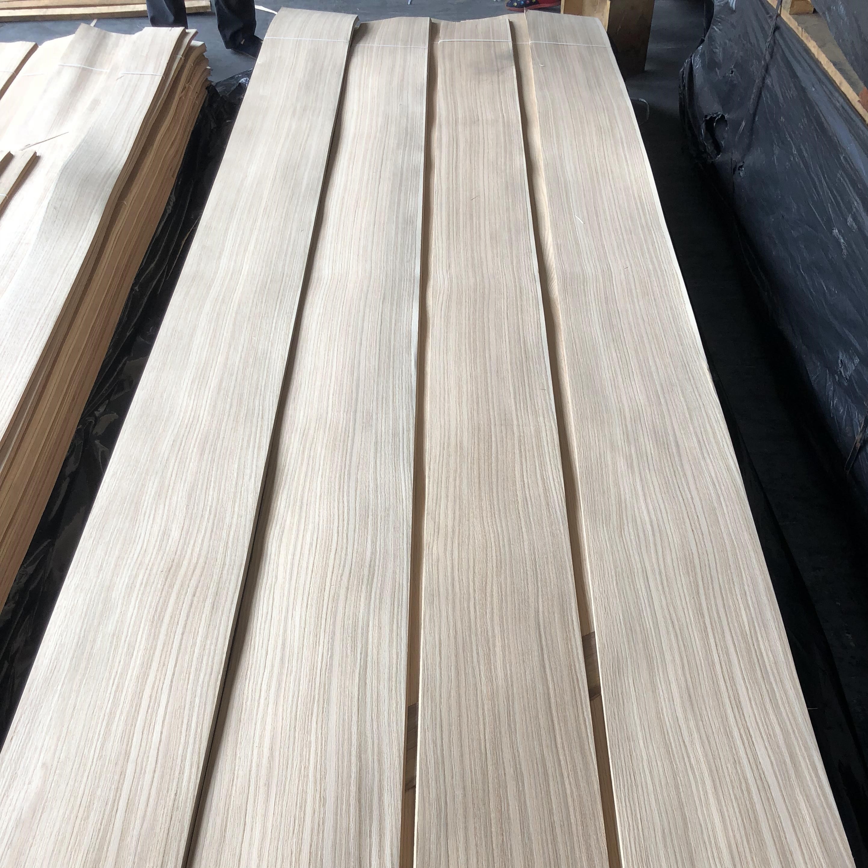 Buy Smooth Natural Wood Veneer With Good Heat And Moisture Resistance at wholesale prices