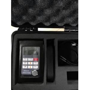 Battery Power Digital Ultrasonic Thickness Gauge High Precision Measuring