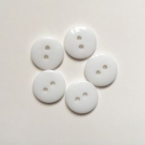 Wholesale Custom Garment Accessory Sewing Shirt Plastic Resin Buttons