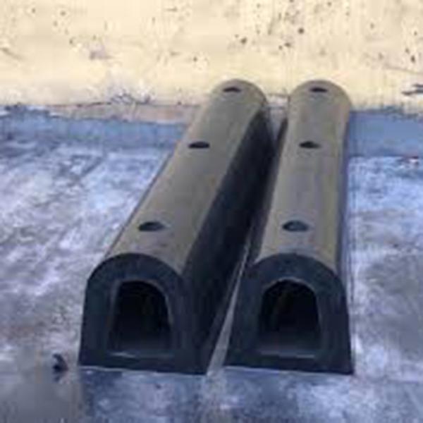 Customized D Type Fenders with Energy Absorption 5.1KN-M To 64KN-M