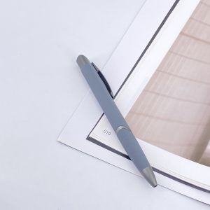 School Stationery Triangle Plastic Ball Pen Soft Coating Matt Ballpoint Pen With