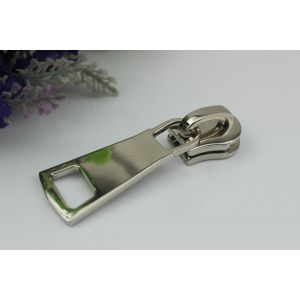 Personalized simple design zinc alloy 3 color 15# zipper with zipper puller