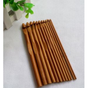 8 Pieces 1mm to 2.75mm Wooden Bamboo Crochet Hooks Set Handcrafted Knitting
