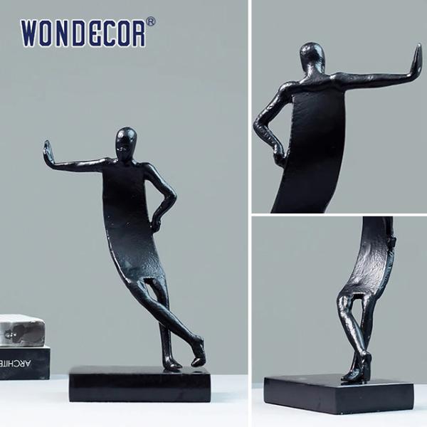 A Small Abstract Metal Art Leisure Figurine Bronze Sculpture