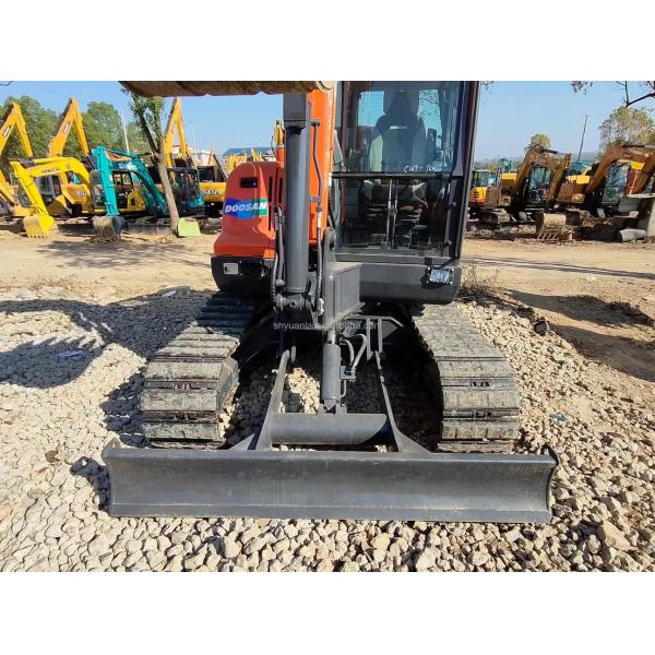 YANMAR Engine Used Doushan DX60 Excavator 6 Tons Construction Machinery