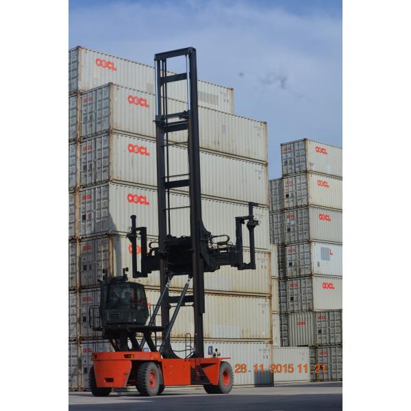 Red Empty Container Handler With CUMMINS QSM11-330 Engine / ISO 20-40 Container