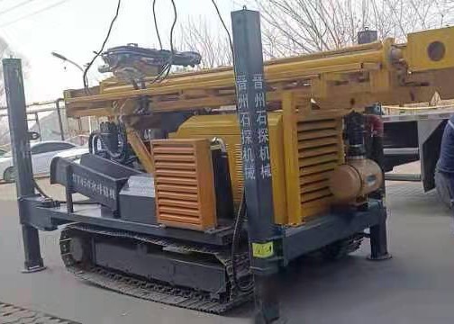 Diesel Engine 91kw Water Well Driling Rig Hydraulic Track Walking
