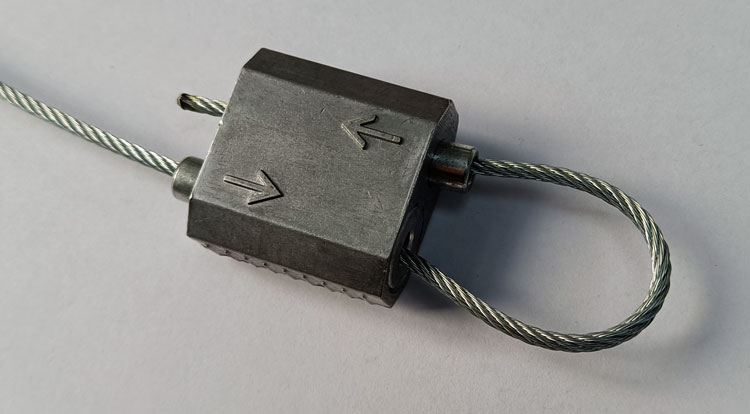 Two-Way Suspension Brass Dual Cable Gripper with Locking Pin for HVAC and Signage Systems