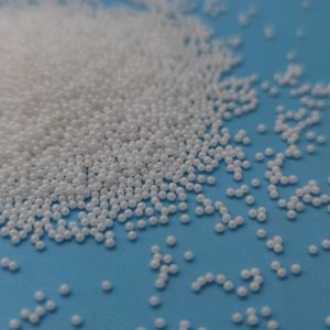 Quality Industrial Zirconia Grinding Media 20mm High Toughness Zirconia Ball for sale