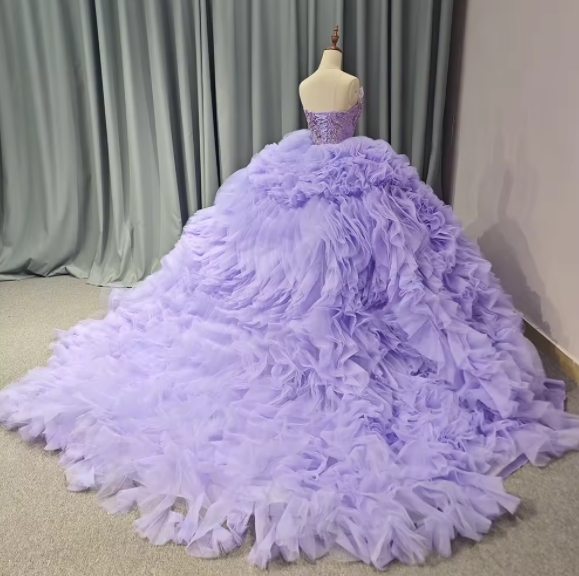 Beautiful Plus Size Lace-up Ruched Sleeveless Chapel Train Evening Party Gown Lilac Tulle Quinceanera Dress