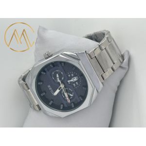 Diamond Type Case Shape Stainless Steel Strap Watch with Quartz Movement and