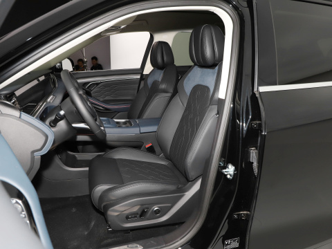 VOYAH voyah suv electric car with 5 Seats and Fast Charge Time of 3-5h Ready to Ship