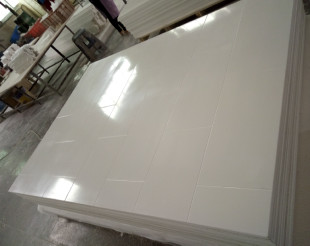 Buy No Mildew Natural Cultured Marble Shower Walls Strong Temperature Resistant at wholesale prices