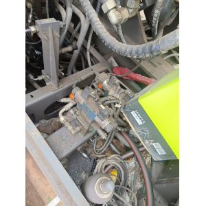 Energy Efficient 85Ton ZCC850V Lattice Boom Crane Safe Operation at Maximum