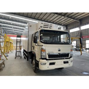 China SINOTRUK HOWO 10 Ton Refrigerated Truck 160HP RHD on sale